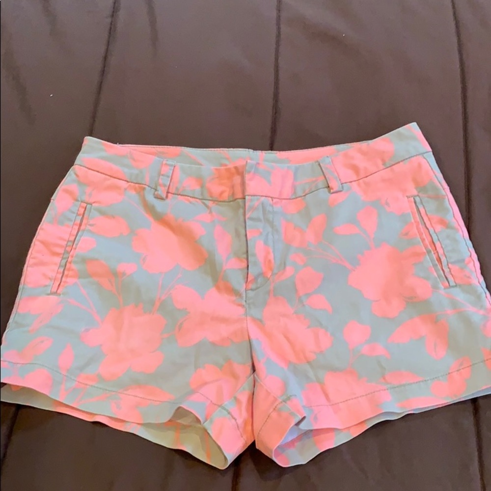 JCPenney size 6 vintage floral short.